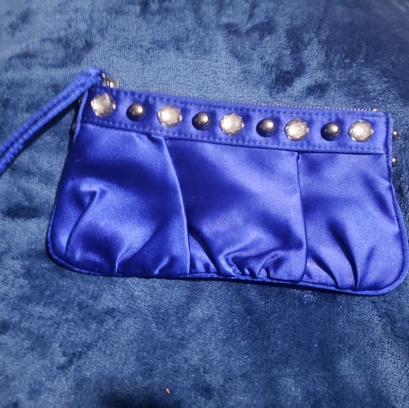 Express wristlet - Picture 3 of 4